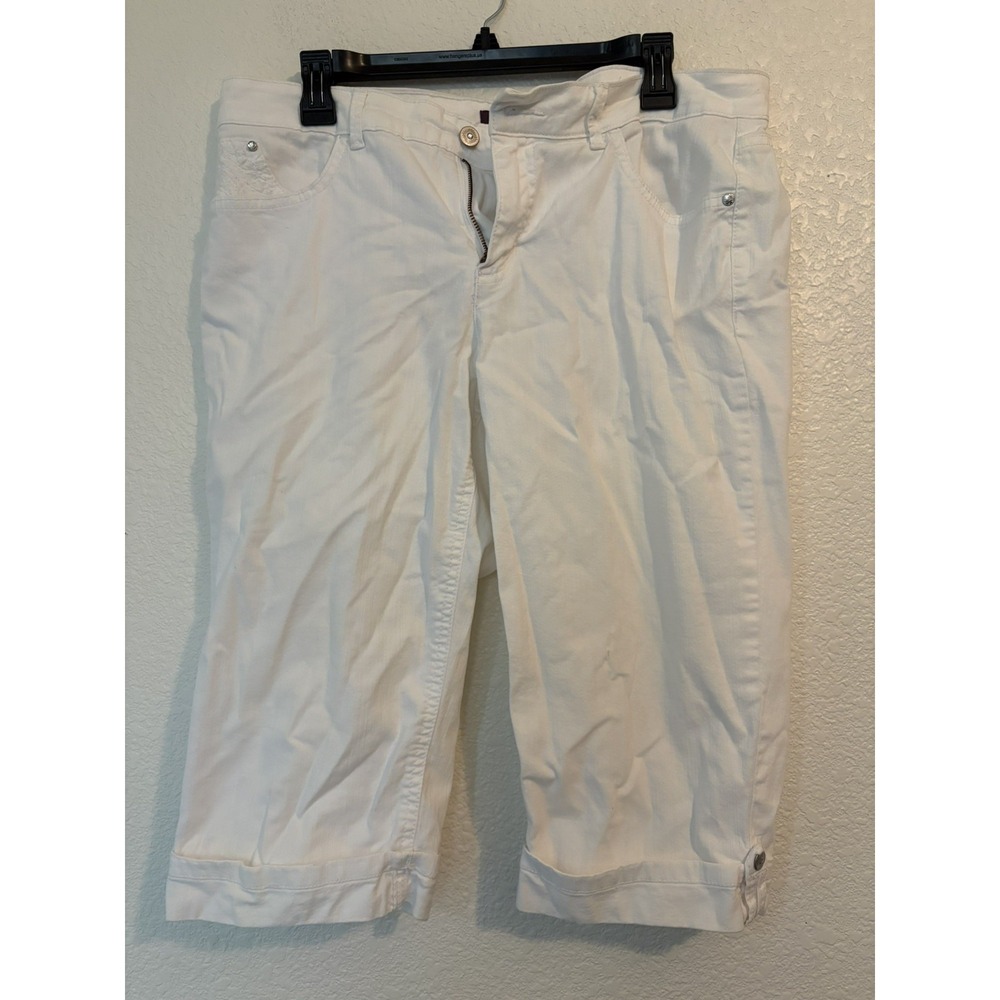 Gloria Vanderbilt All Around Slimming Effect Size 10 White Capri